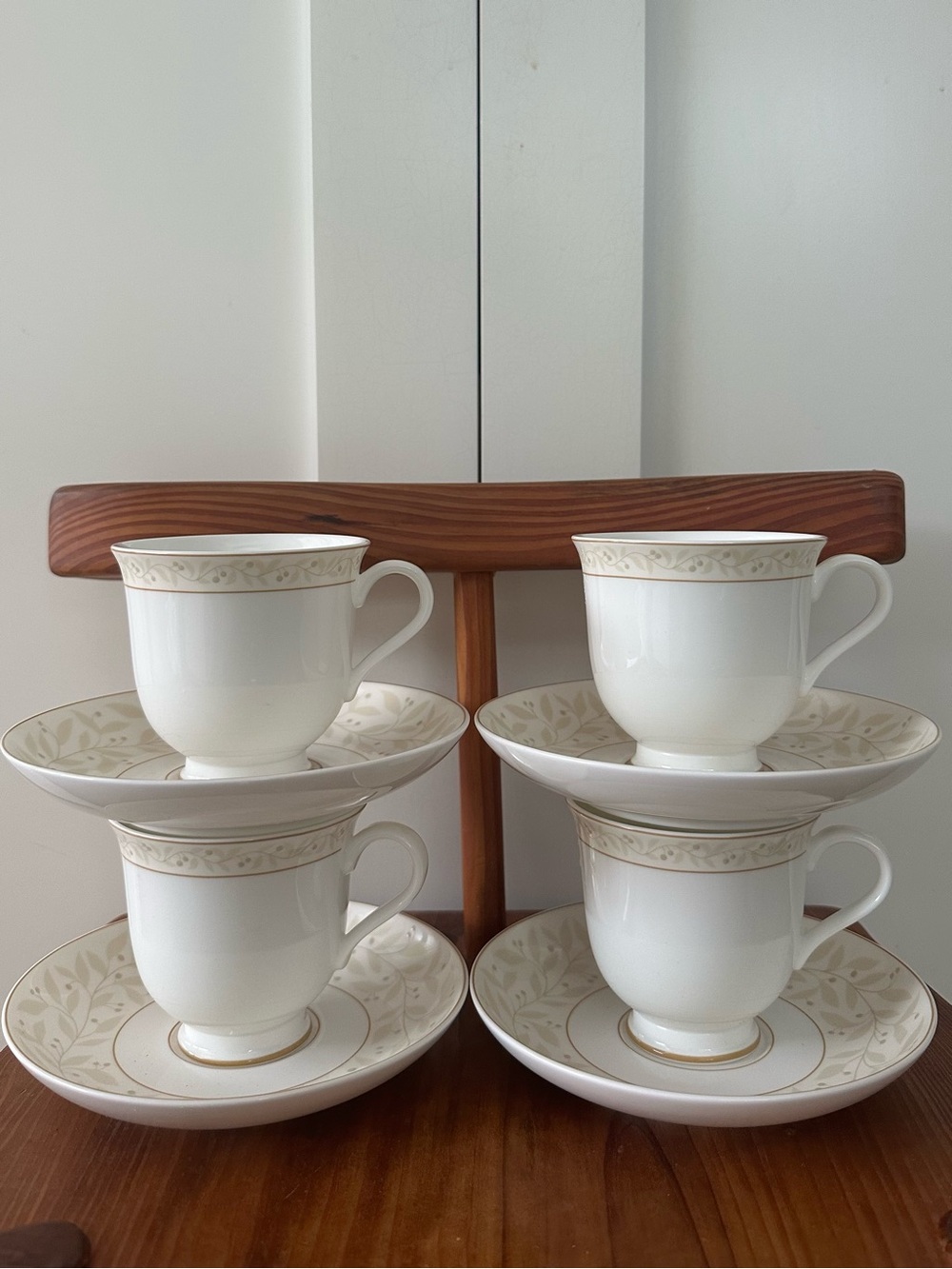 Set of 4 Ralph Lauren VERANDA Cup and Saucer